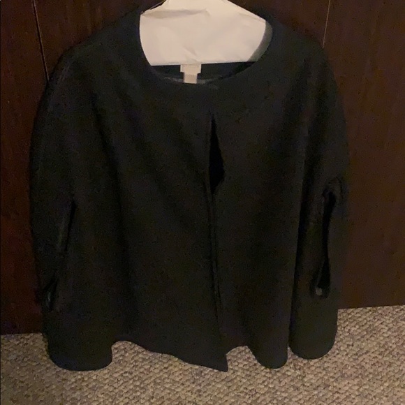 Cape Jacket - Picture 2 of 3